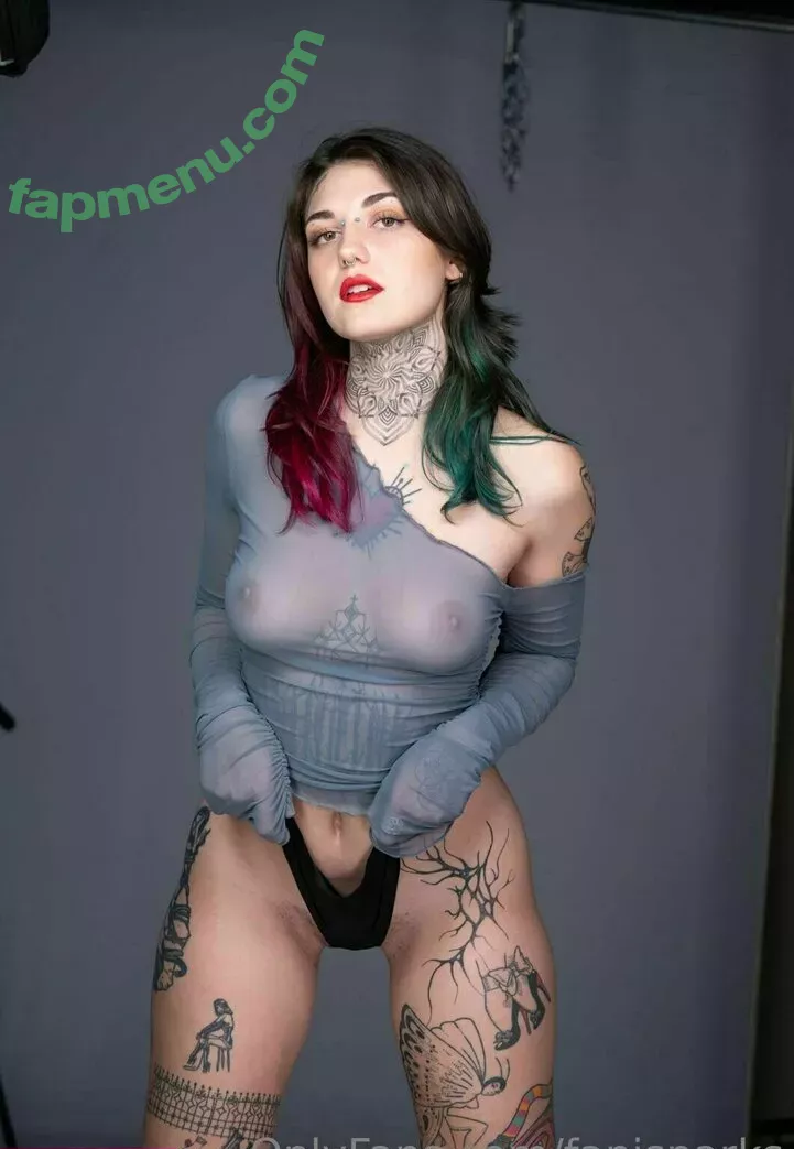 Fanisparks nude photo #0001 (Fanipackfunpack / Kneedlez / kneedleztattoo)