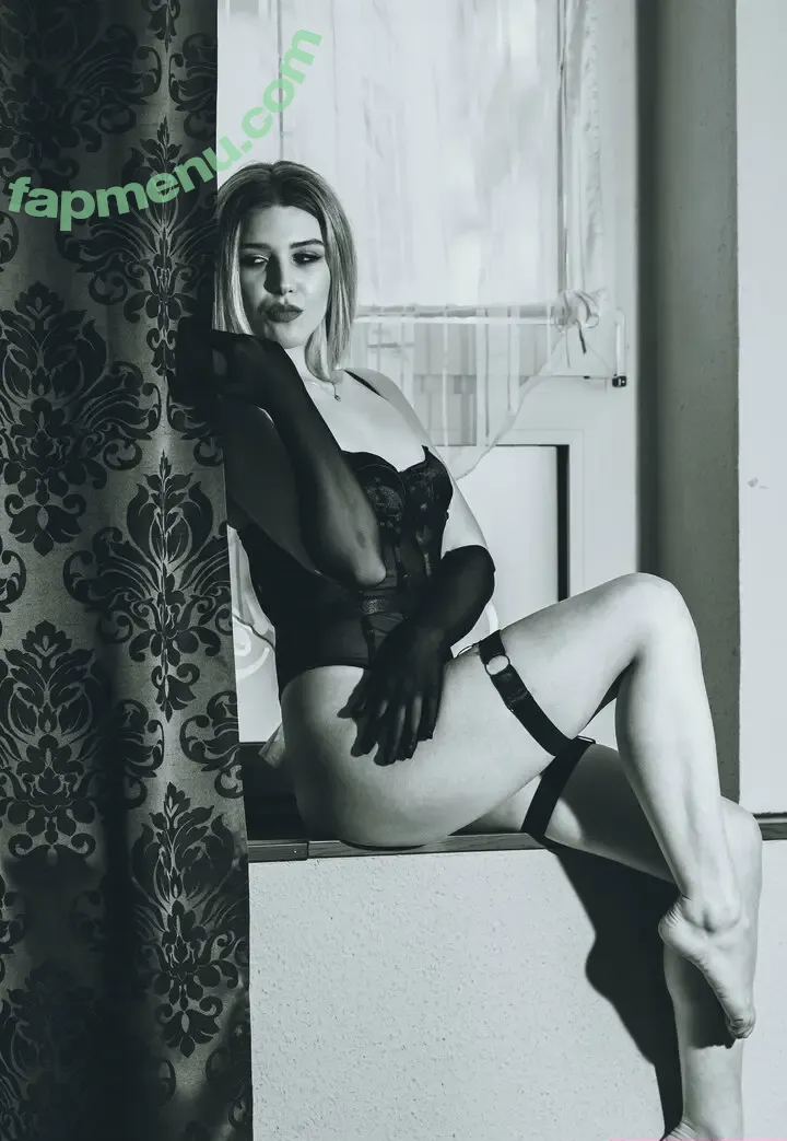 fantasticky nude photo #0019 (fantastickyinstac)