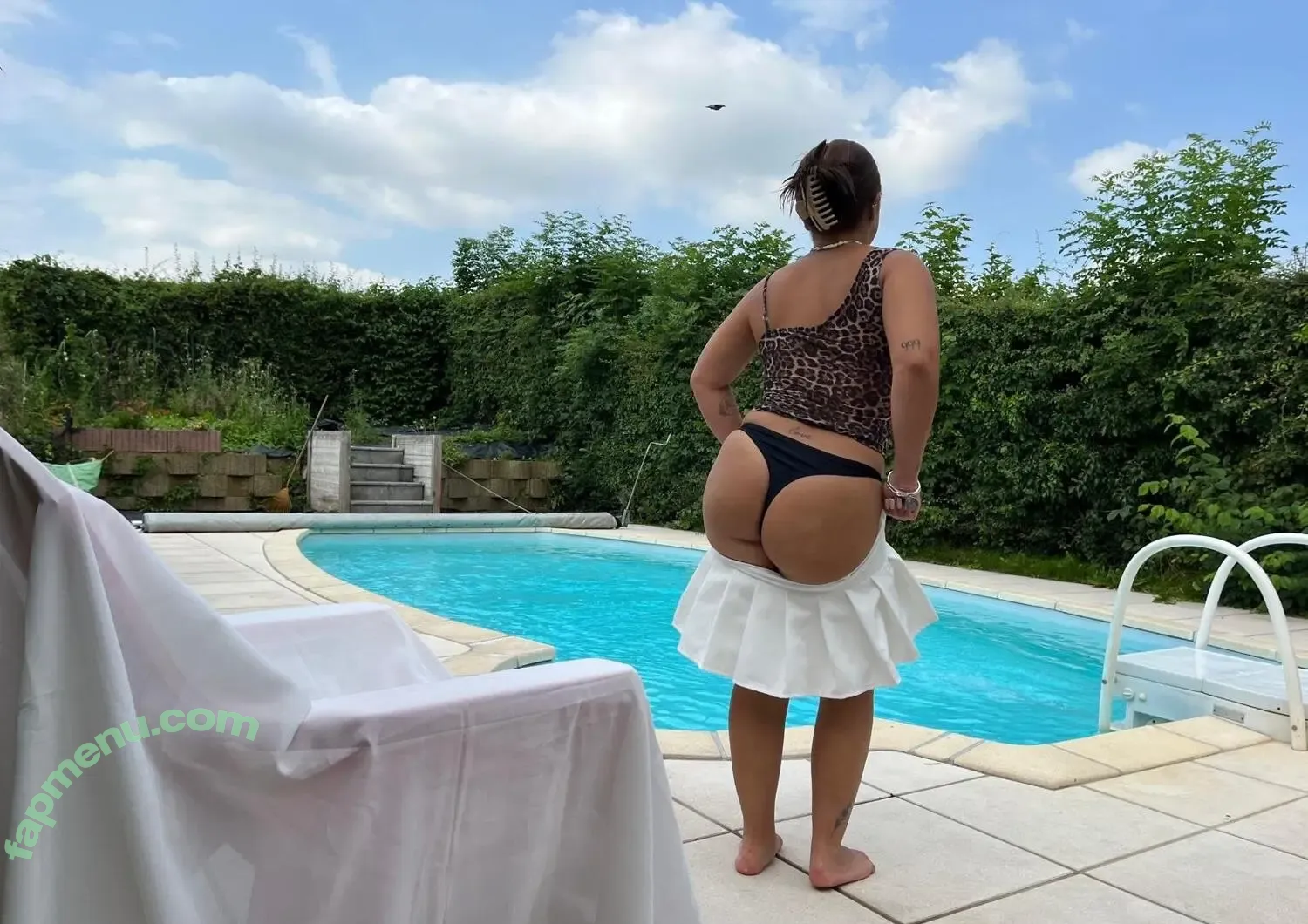 Farah_off nude photo #0056 (Farahf / farah_off_officiel)