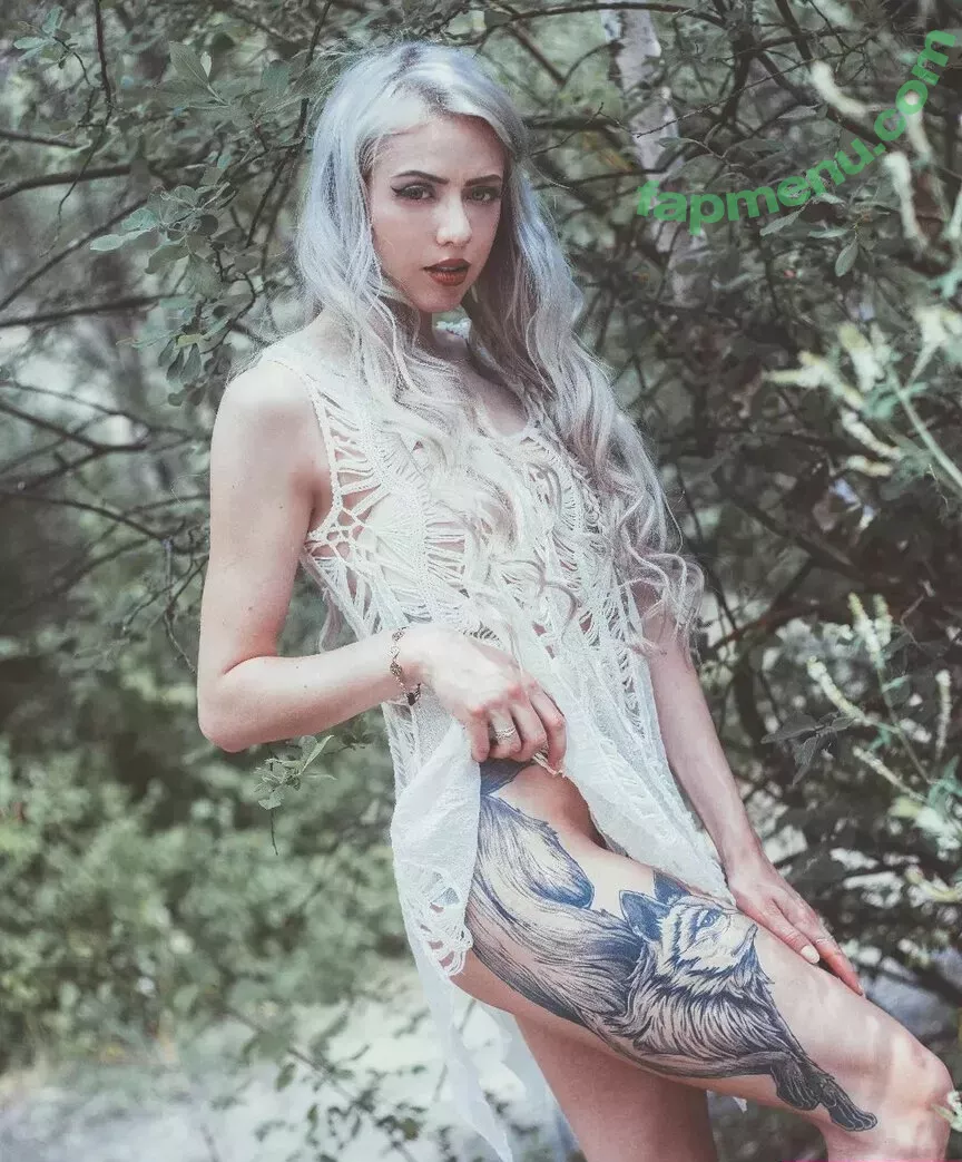 Farbenfuchs nude photo #0055 (farbenfuchs_)