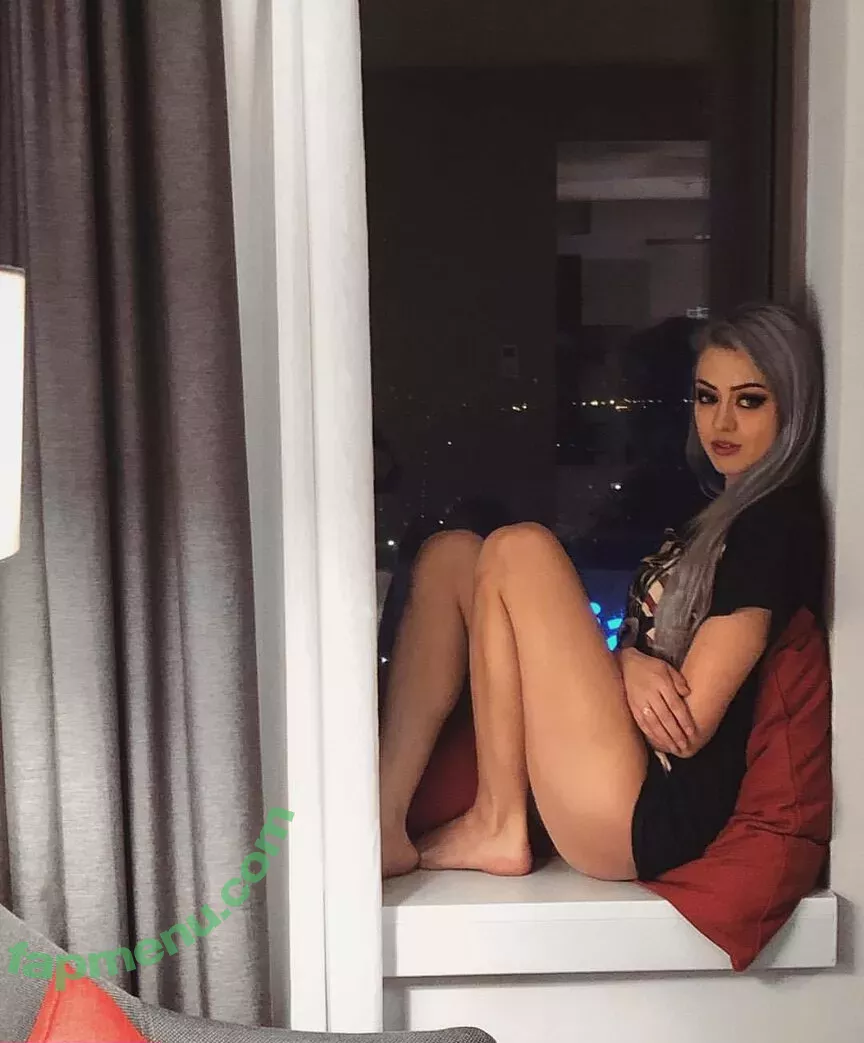 Farbenfuchs nude photo #0080 (farbenfuchs_)