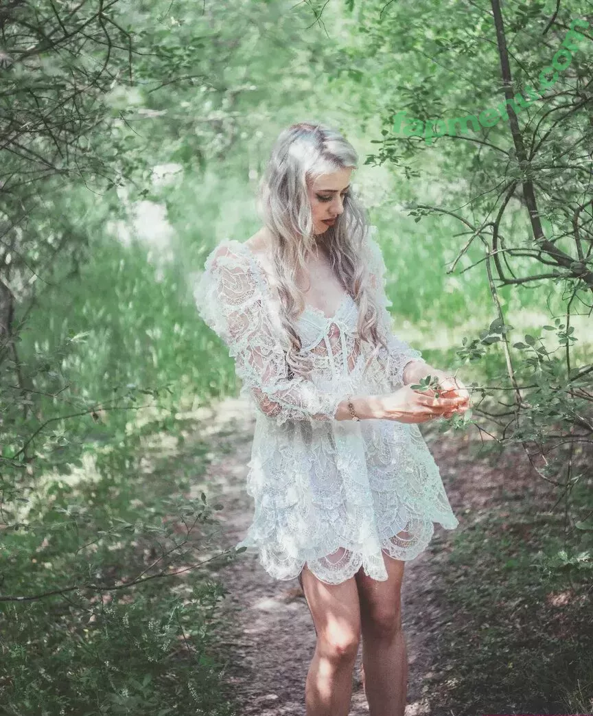 Farbenfuchs nude photo #0088 (farbenfuchs_)