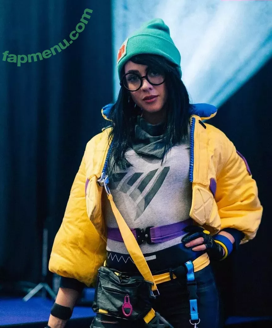 Farbenfuchs nude photo #0092 (farbenfuchs_)