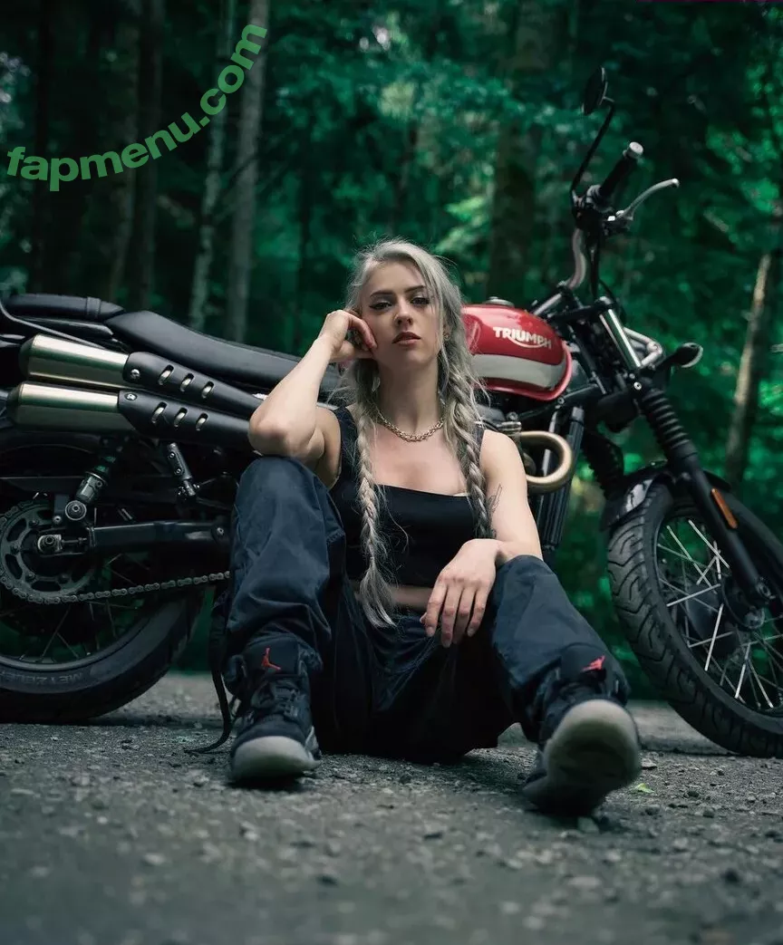 Farbenfuchs nude photo #0101 (farbenfuchs_)