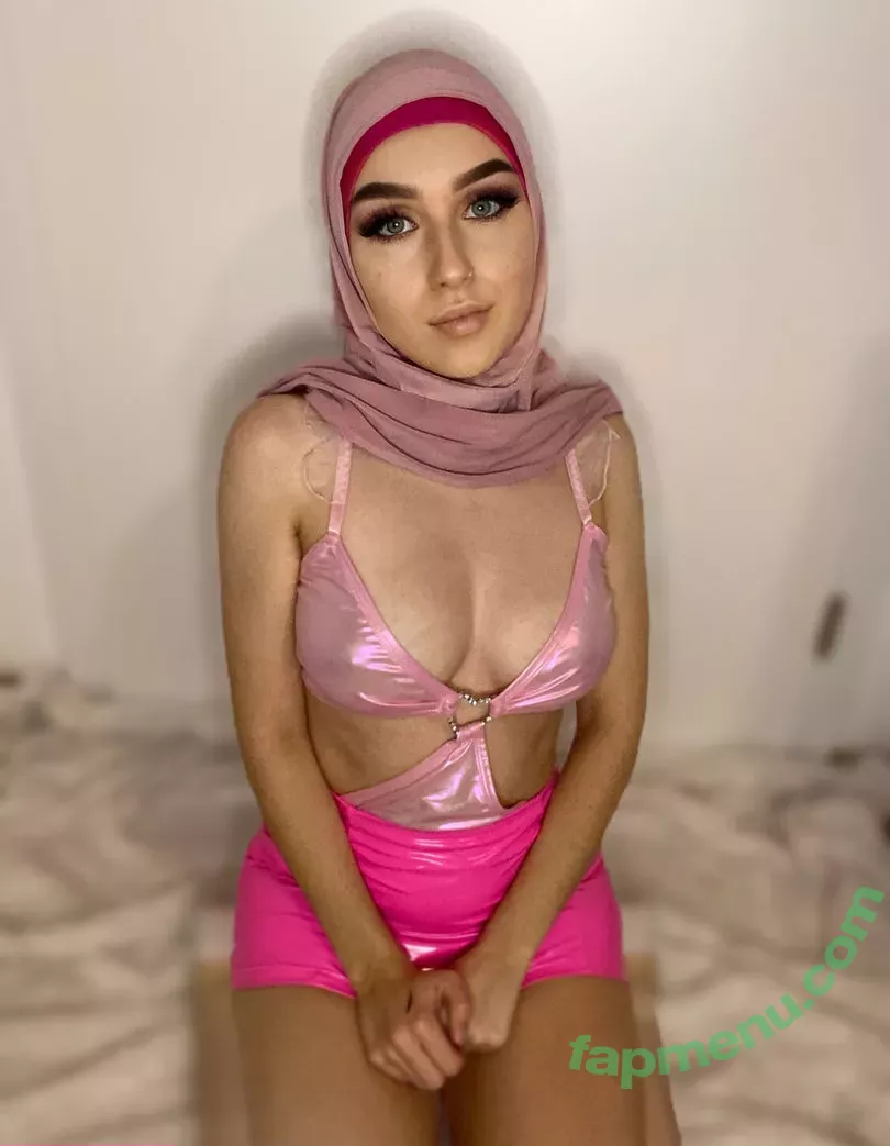 Fareeha Bakir nude photo #0006 (fareeha_bakir / hotmuslimgirlz)