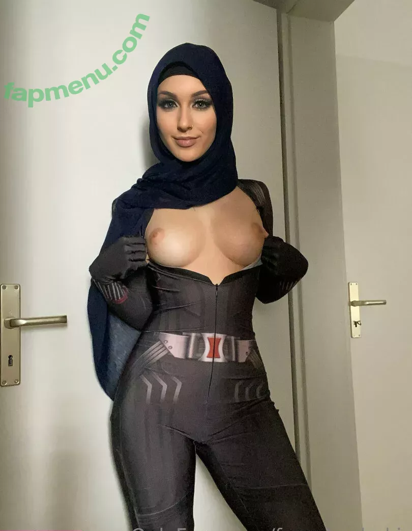 Fareeha Bakir nude photo #0103 (fareeha_bakir / hotmuslimgirlz)