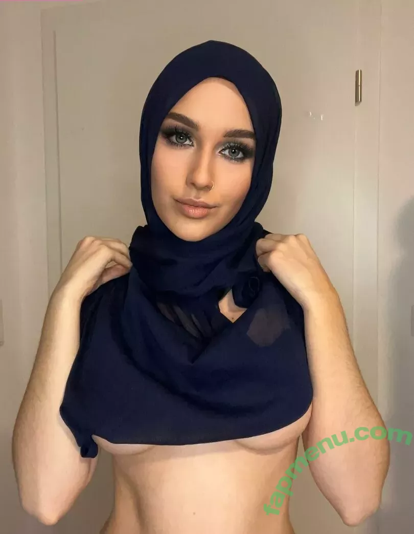 Fareeha nude photo #0155 (askfareeha / fareeha_bakir)