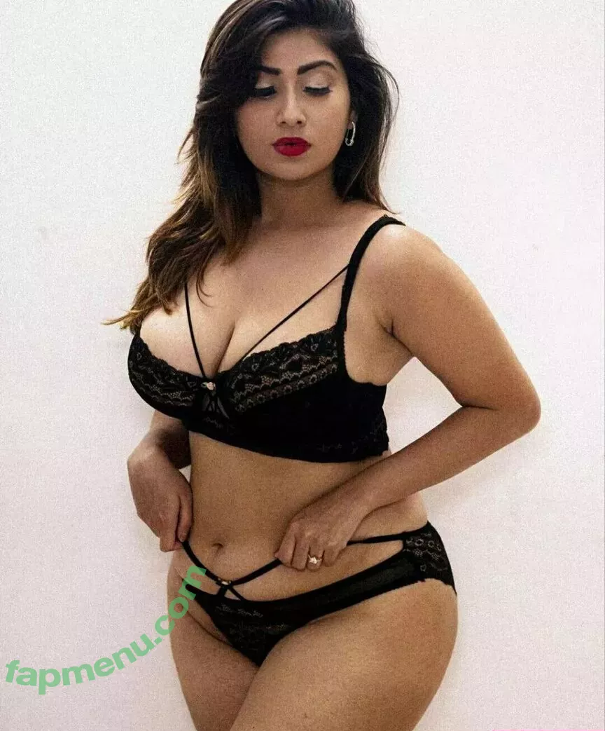 farihapriyam nude photo #0030 (farihapriyam)