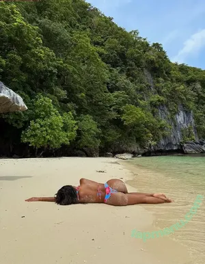 Farina Aguinaldo / farina.aguinaldo nude photo #0073