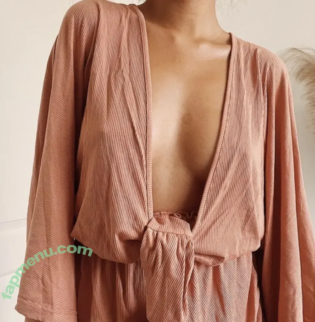 Farina Aguinaldo nude photo #0105 (farina.aguinaldo)