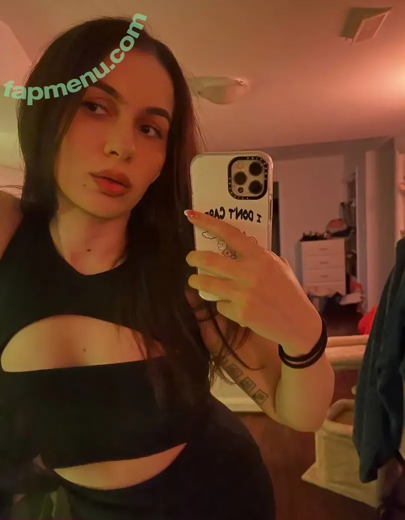 Farohreacts nude photo #0005 (cw / farohnic)