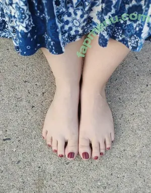 farrahpfister / farrahsafiakhan nude photo #0165
