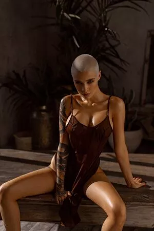 farruhhhamraeva / user nude photo #0152