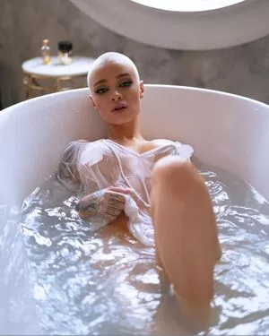 farruhhhamraeva / user nude photo #0163