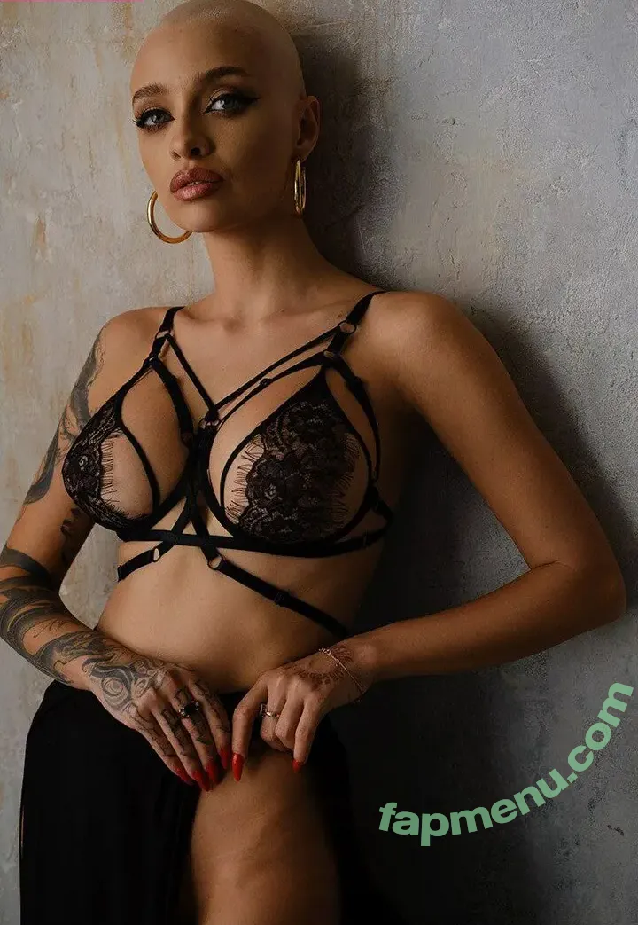 farruhhhamraeva nude photo #0551 (user)