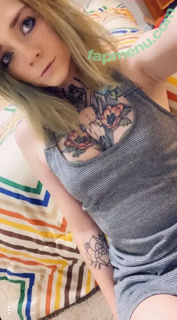 Faryn Lain nude photo #0048 (Farynn Fux farynnfx / kcreal_life / lain / netorareqt)