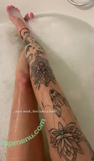  nude photo #0001