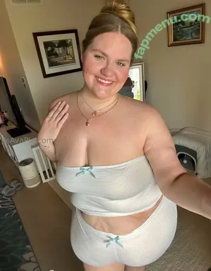 fatavapie / itsavapie nude photo #0052