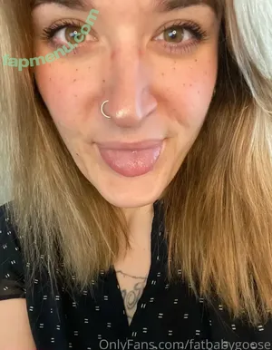 fatbabygoose / Nicole Cheshire nude photo #0082