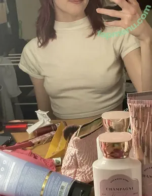  nude photo #0001