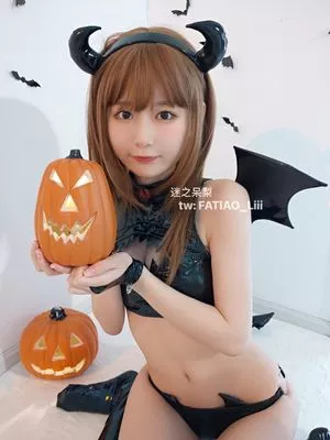 Fatiao_liii / 迷之呆梨 nude photo #0281