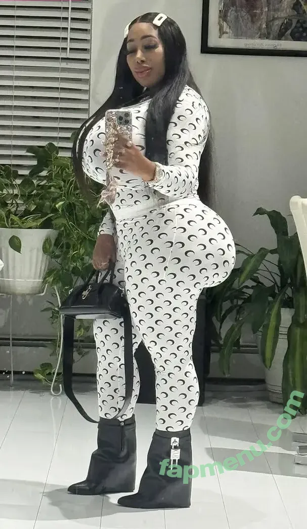 Fatima Belizaire nude photo #0013 (fatimabeee)