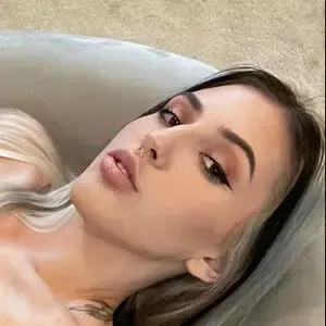 Fawnx / Fawn Mckay / fawnx.jpg nude photo #0005