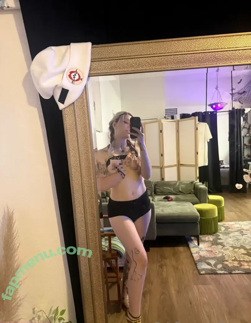 Fawnx nude photo #0030 (Fawn Mckay / fawnx.jpg)