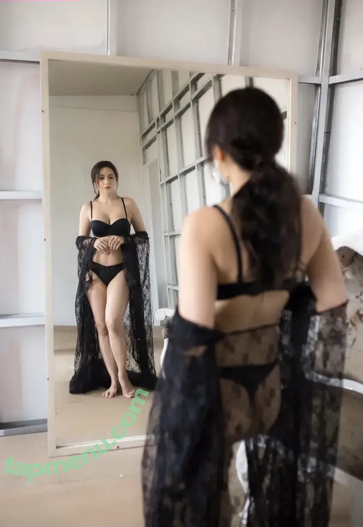 Faye Lorenzo nude photo #0042 (fayelorenzo_)