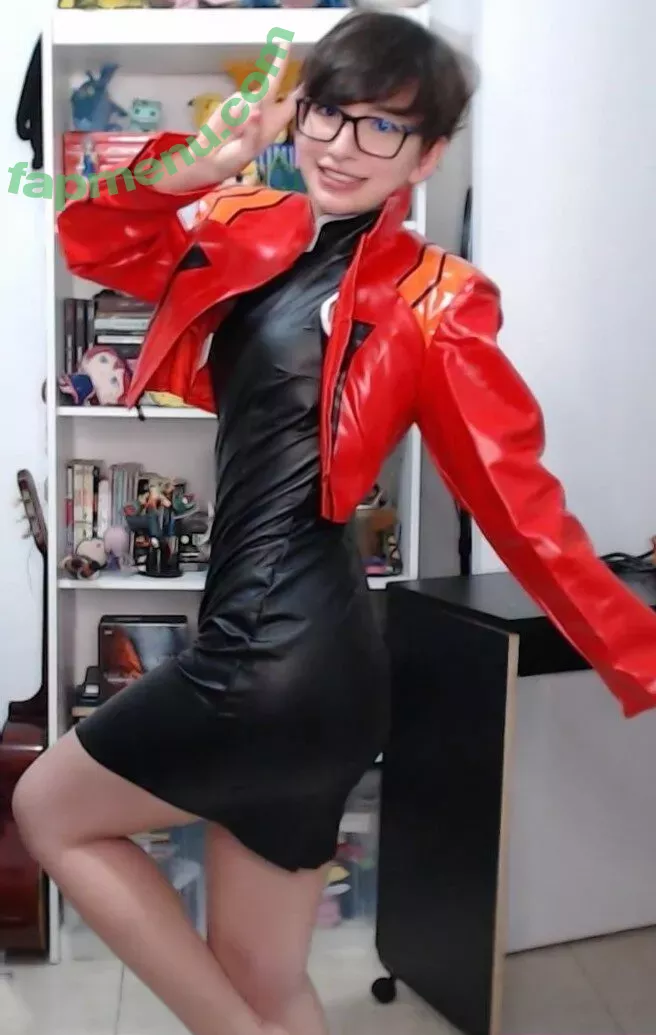 Faye Tan nude photo #0013 (Faye Tan)