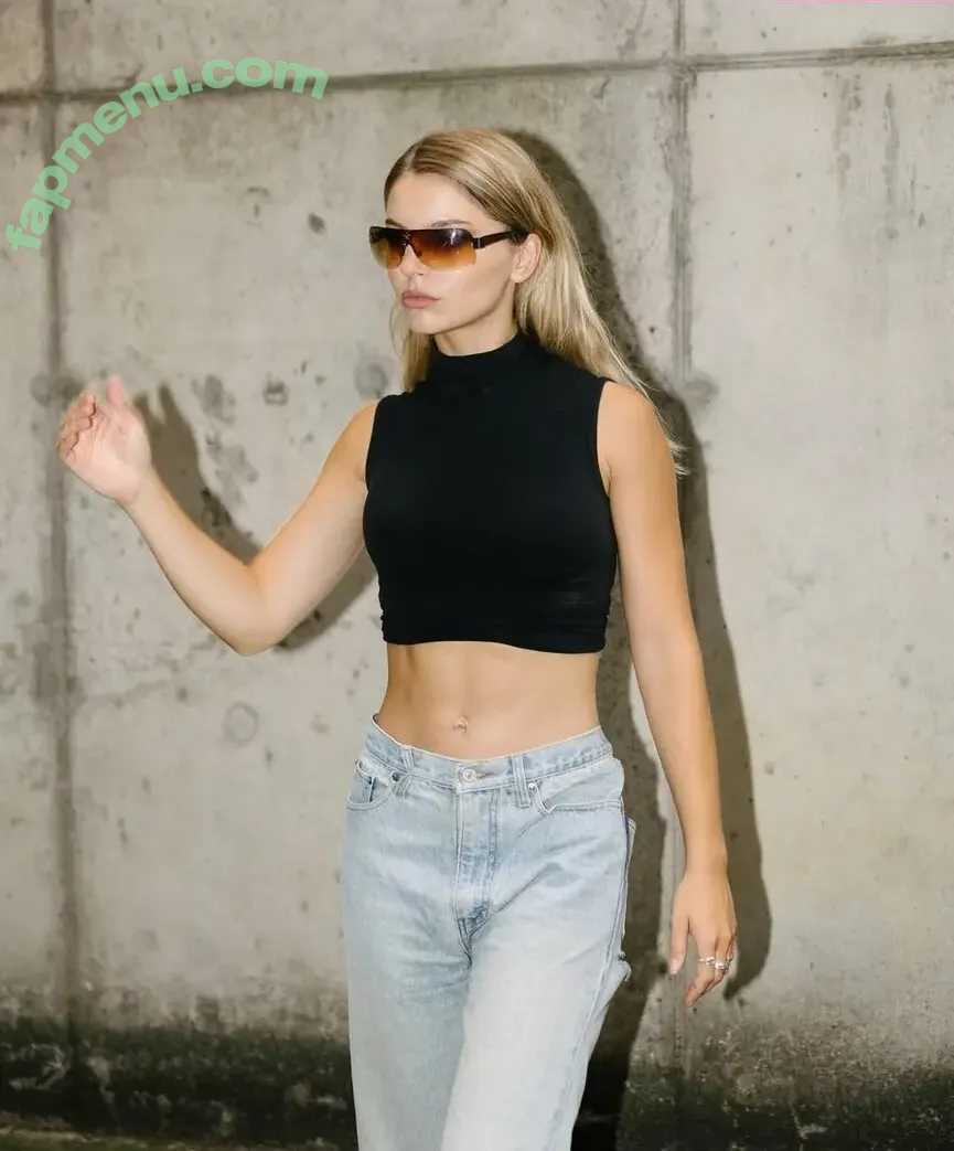 Faye Van Hest nude photo #0033 (fayevanhest)