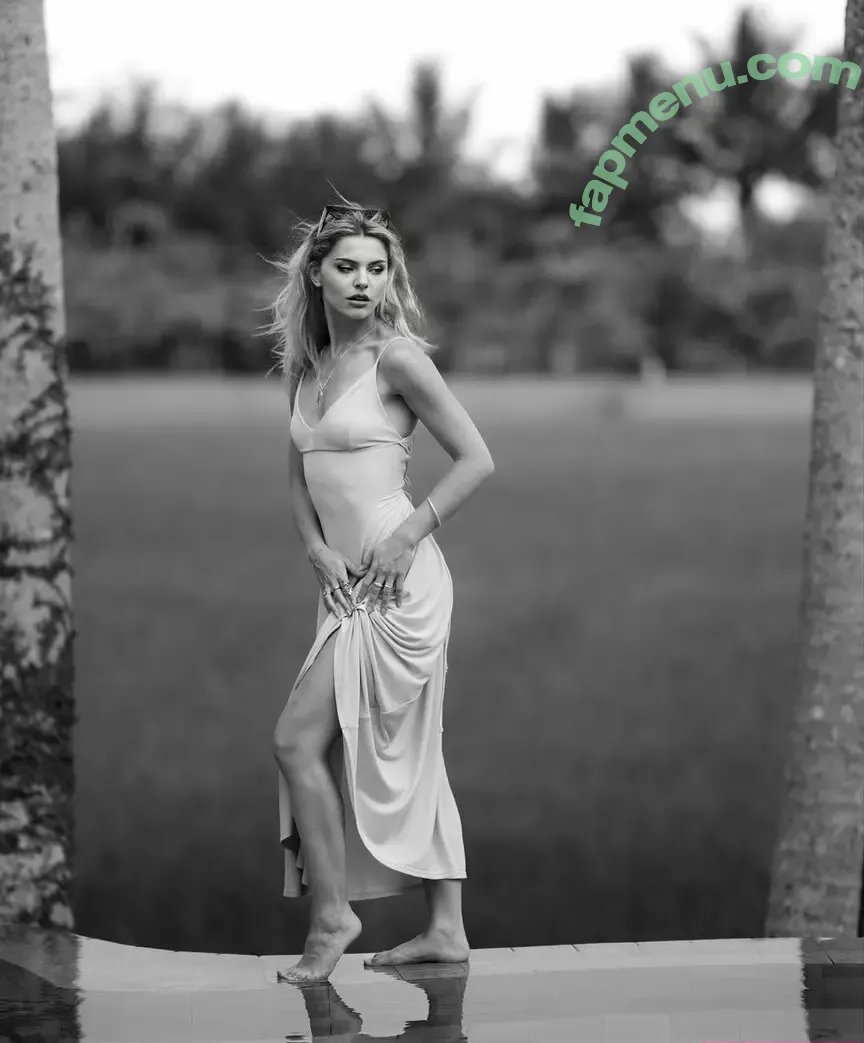 Faye Van Hest nude photo #0045 (fayevanhest)