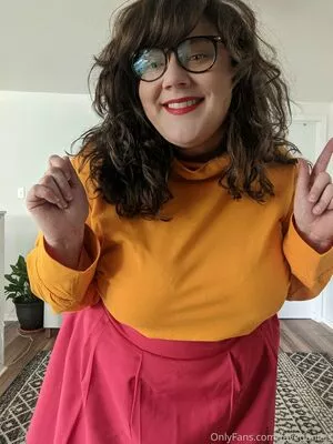 fayedaniels / fayedanielsbbw nude photo #0021