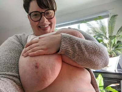 fayedaniels / fayedanielsbbw nude photo #0082