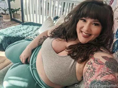 fayedaniels / fayedanielsbbw nude photo #0084