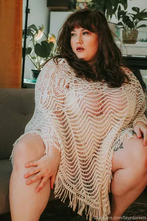 fayedaniels / fayedanielsbbw nude photo #0142