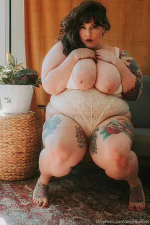 fayedaniels / fayedanielsbbw nude photo #0147