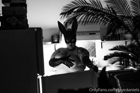 fayedaniels / fayedanielsbbw nude photo #0246