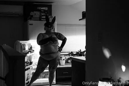 fayedaniels / fayedanielsbbw nude photo #0249