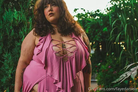 fayedaniels / fayedanielsbbw nude photo #0332