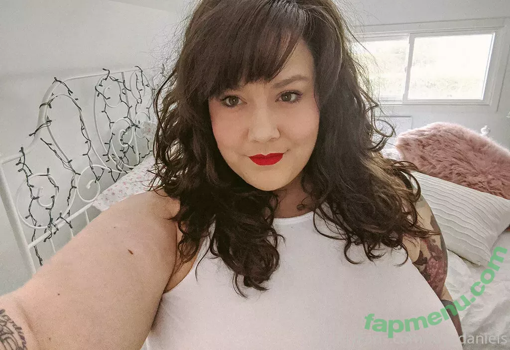 fayedaniels nude photo #0102 (fayedanielsbbw)