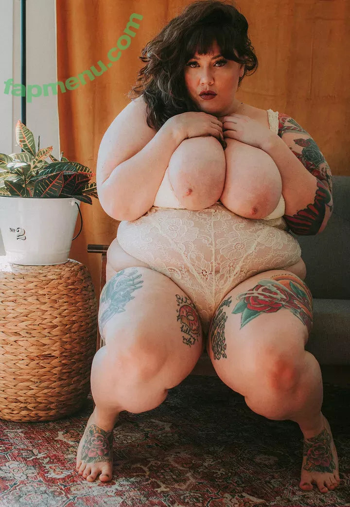 fayedaniels nude photo #0147 (fayedanielsbbw)