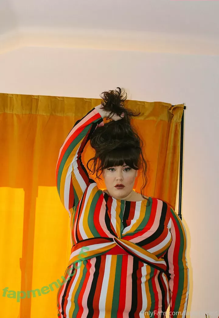 fayedaniels nude photo #0202 (fayedanielsbbw)