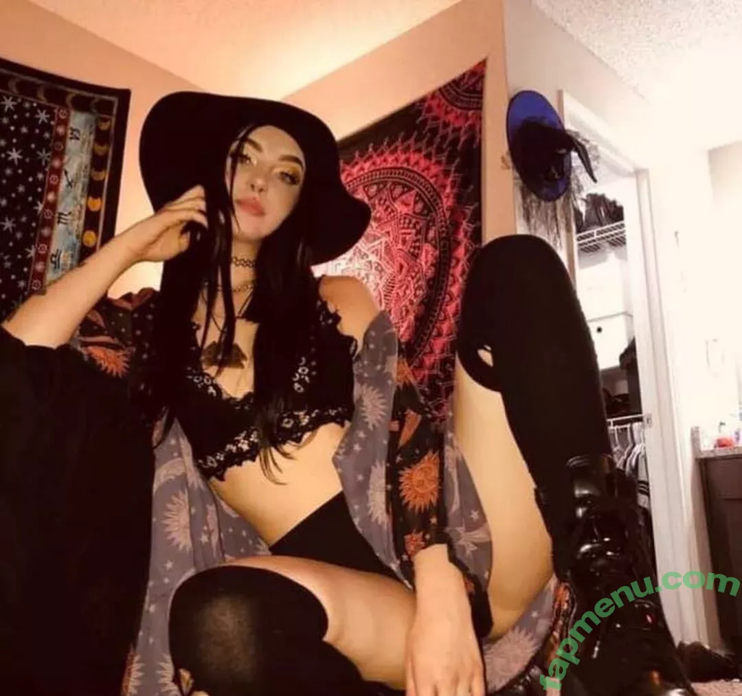 Fayfairygothwitchamethystx_ nude photo #0014 (amethystx_ / fay_fayyy)