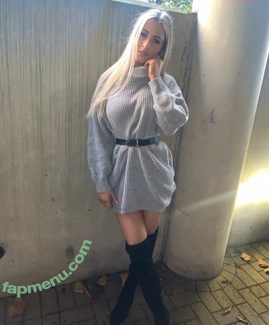 Faylee Oxenham nude photo #0002 (fayleeoxenhamxo)
