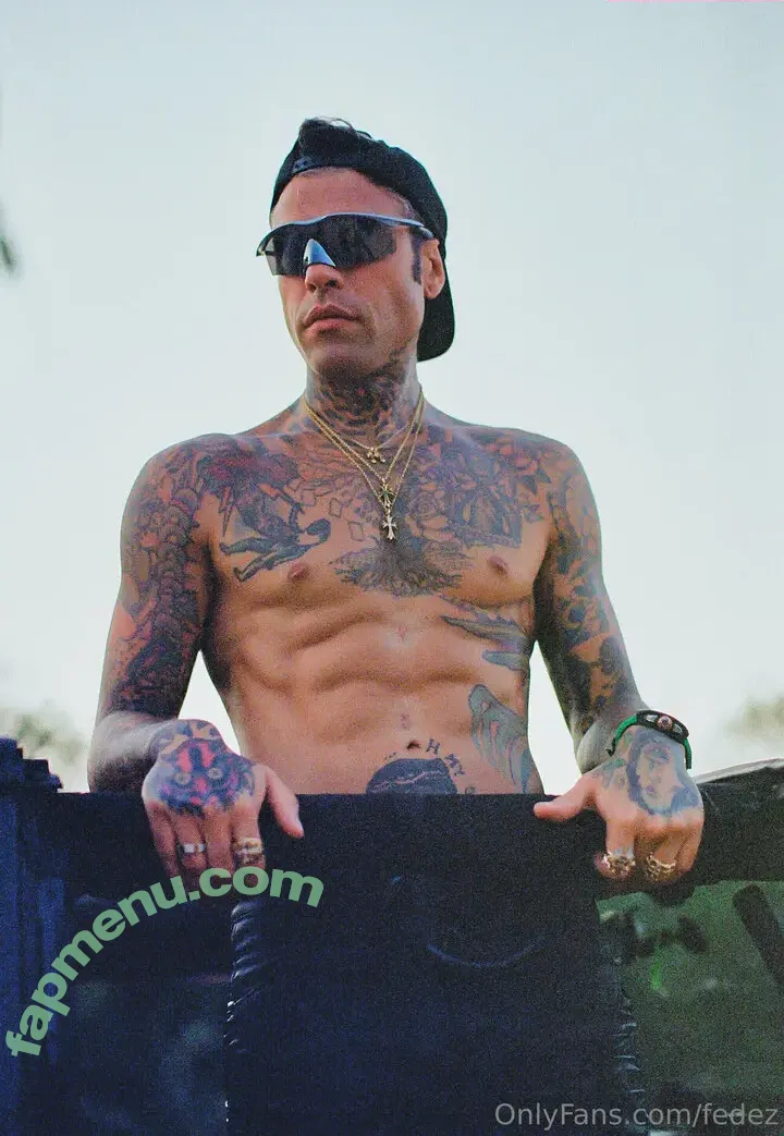 fedez nude photo #0004 (fedez)