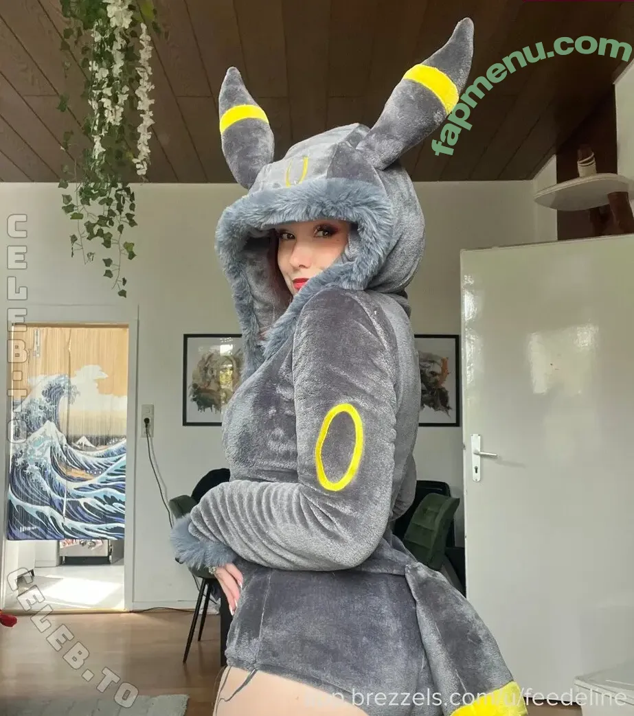 Feedeline nude photo #0108 (itsonly_feli)