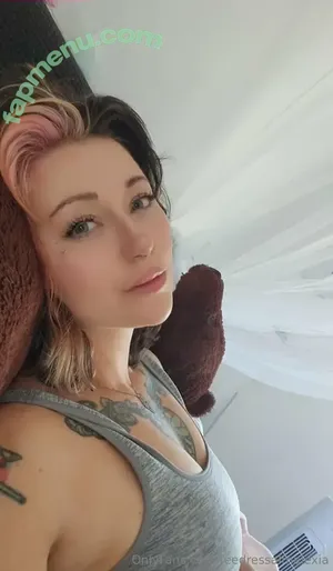  nude photo #0001