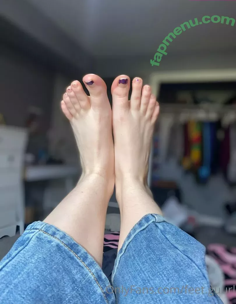 feet.guurl nude photo #0004 (sexyfeetbyr)