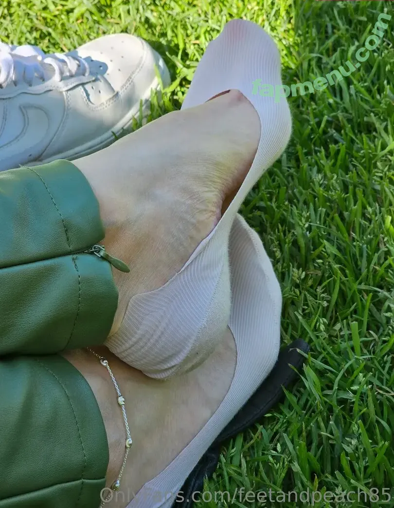 feetandpeach85 nude photo #0024 (feetandpeach85)